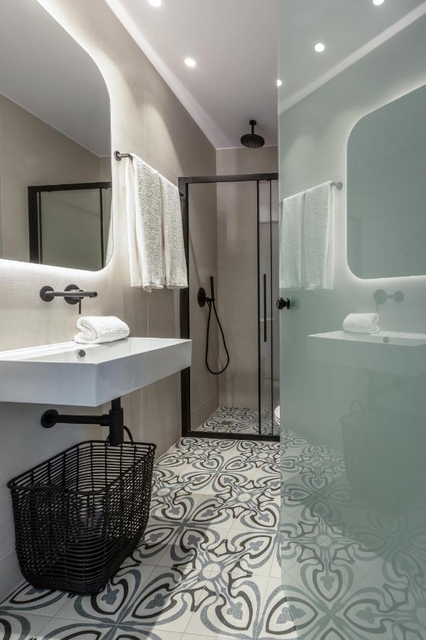 Octavia Rooms Corinth Exterior photo