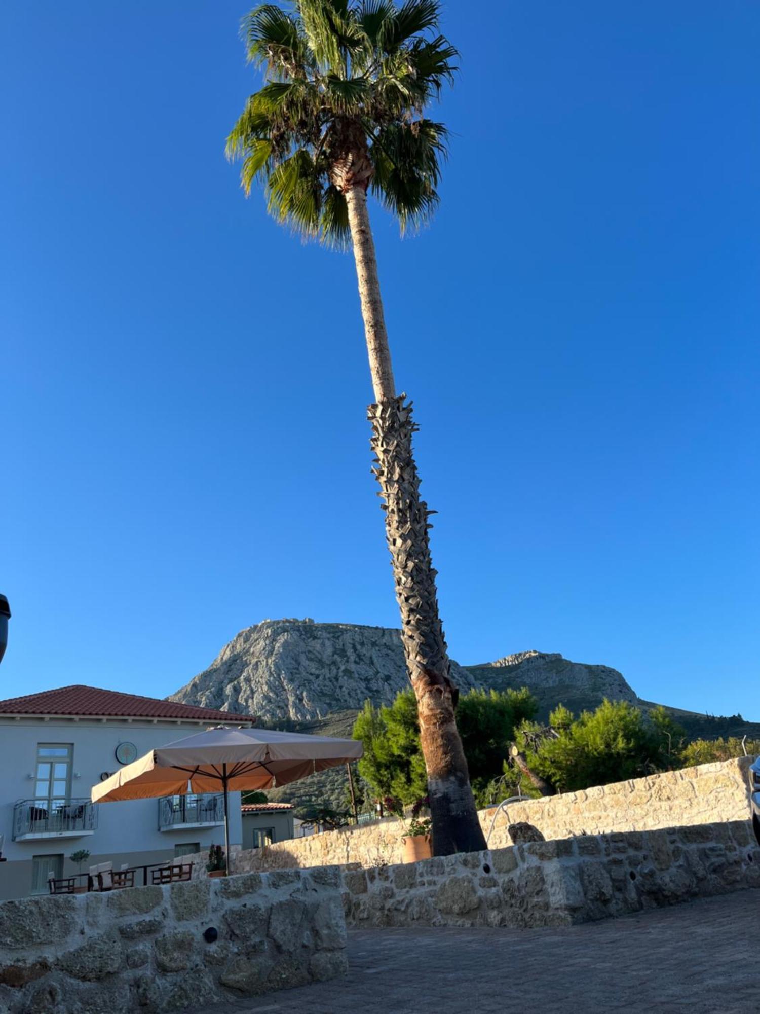 Octavia Rooms Corinth Exterior photo